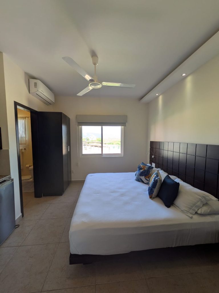 WhatsApp Image 2025-11-13 at 18.03.50_c7e1b74f