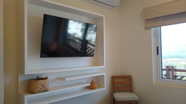 FD20E246-BF67-49C6-B21E-94AAE6585D05